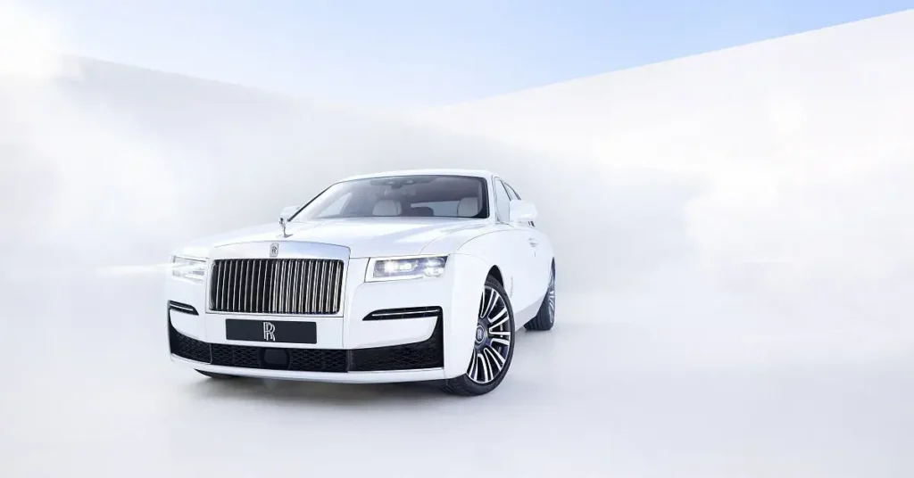 white Rolls Royce Dawn